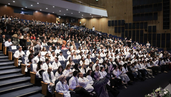 טקס חלוק לבן 6 שנתי 2025