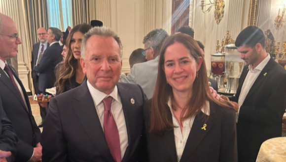 כבוד ישראלי בבית הלבן: פרופ' נעה אליקים-רז ראשת המסלול השש שנתי בבית הספר לרפואה ע"ש גריי ומנהלת מחלקת השבים בבילינסון 